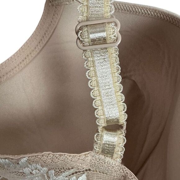 Wacoal 36DD Embrace Lace® Underwire Bra 853191 Sand - Picture 9 of 10